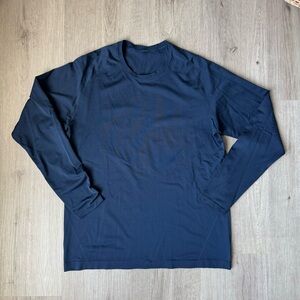 Lululemon long sleeve metal vent tech